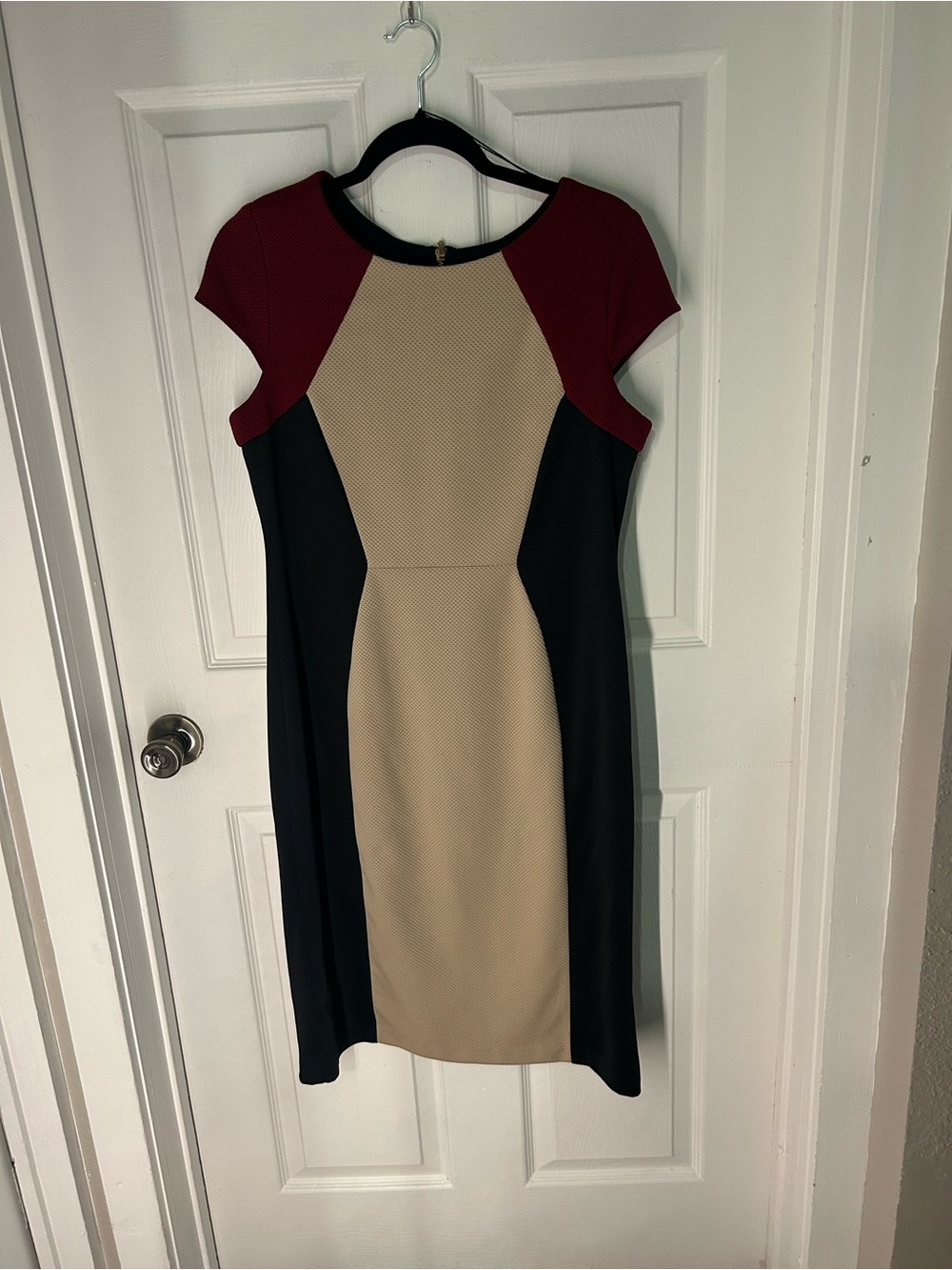 Studio Colorblock Midi Sheath Dress in Beige, Black & Burgundy